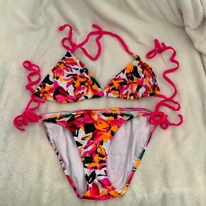 Venus bikini. Size 12